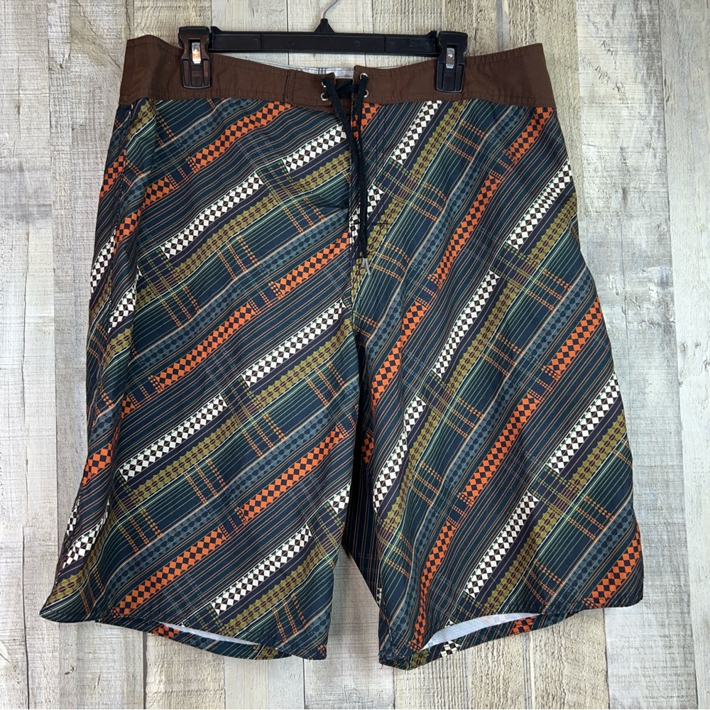 Volcom Swim Shorts Beach Shorts Mens w/Tie Front pockets secured w/V—cro